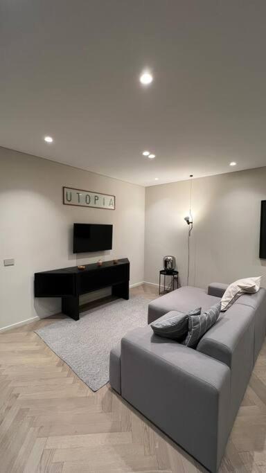 Duca Dei Navigli - Luxury Apartment In Milan Luaran gambar
