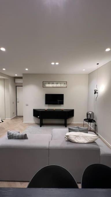 Duca Dei Navigli - Luxury Apartment In Milan Luaran gambar